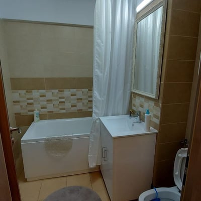 Аренда уютной 2-комнатной квартиры 50 м² в районе Casa de Cultura, Констанца, Румыния